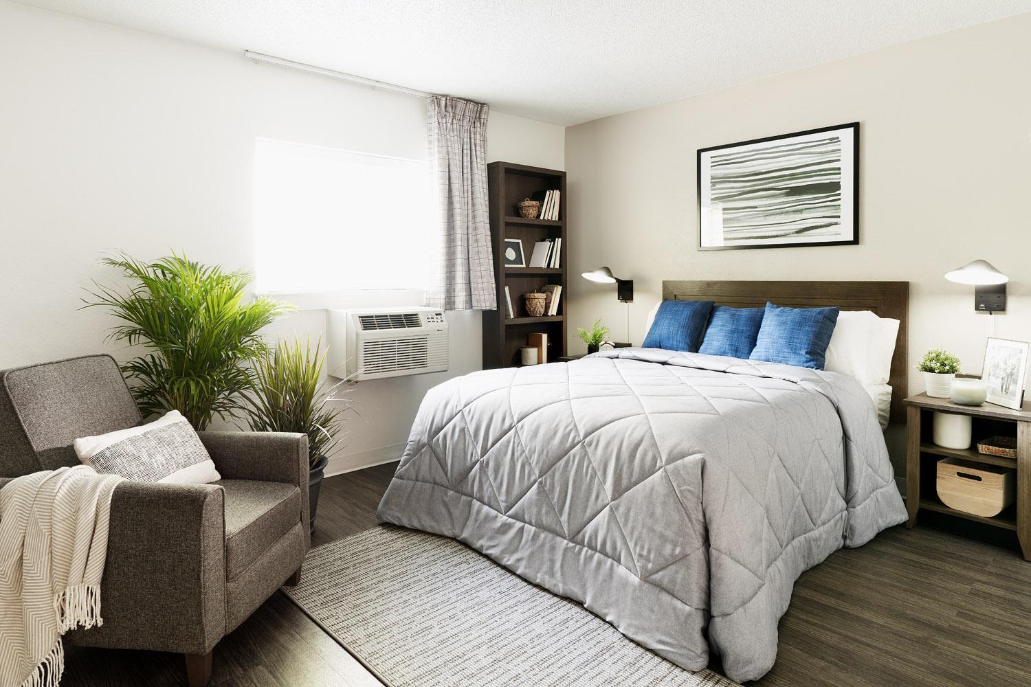 6 Affordable 2-Star Hotels Near City Lake Park Worth Booking