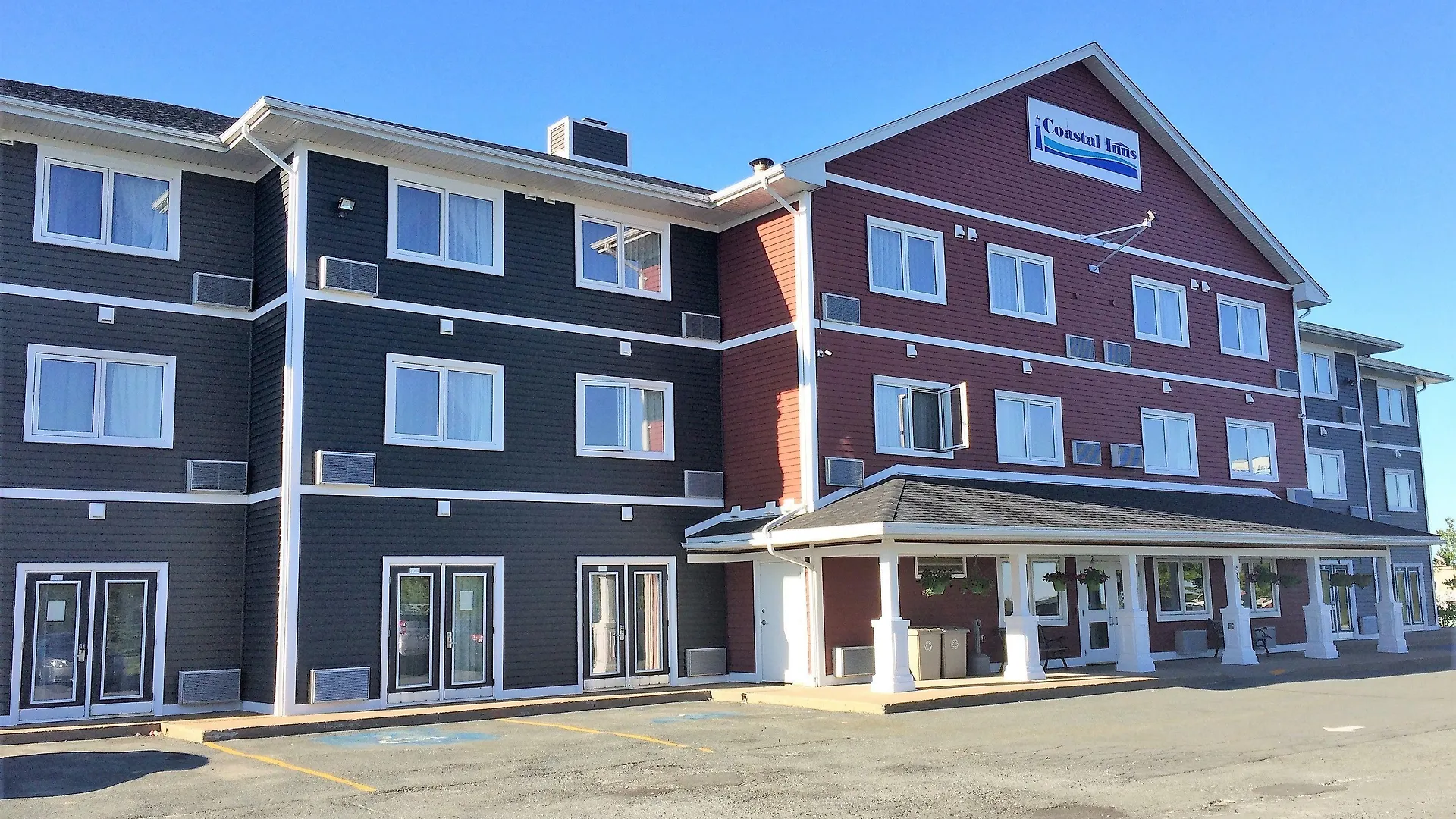 11 Business Hotels Near Pier 21 Halifax for Corporate Stays