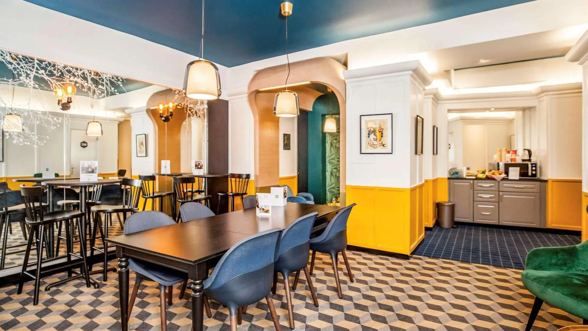 15 Smart Family-Friendly Hotels In Paris 9th Arr. Worth Booking