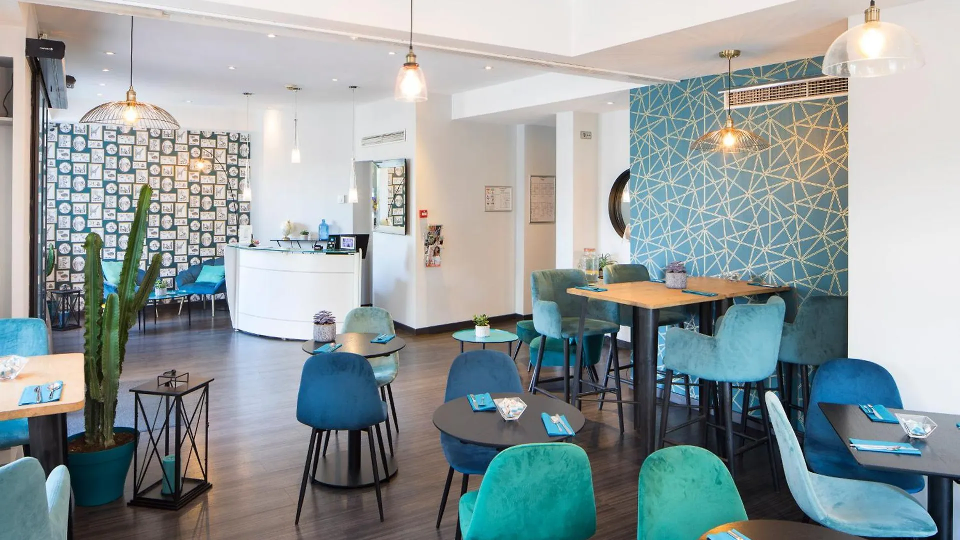 Where to Stay Near Musée Anatole-Jakovsky: 15 Airport Hotels