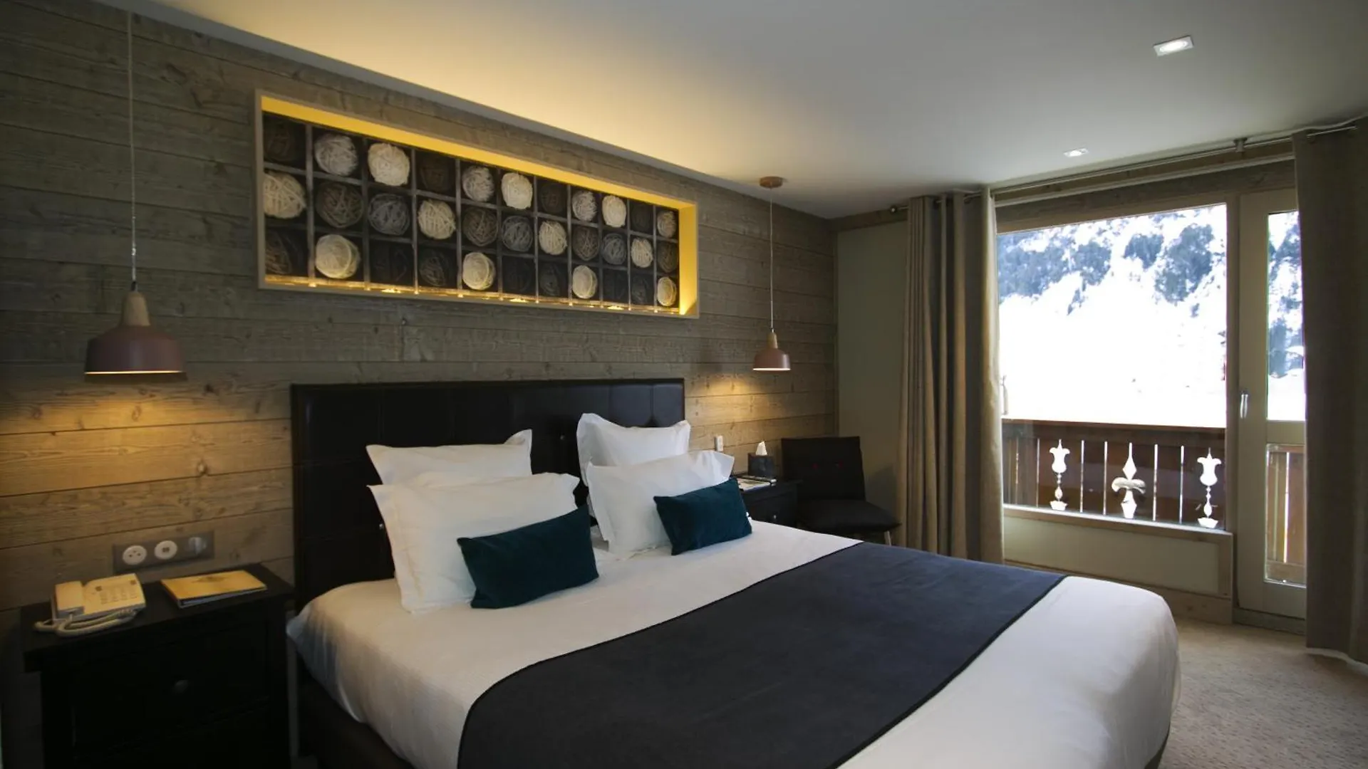 11 Family Hotels Close to Col de la Loze Worth Booking