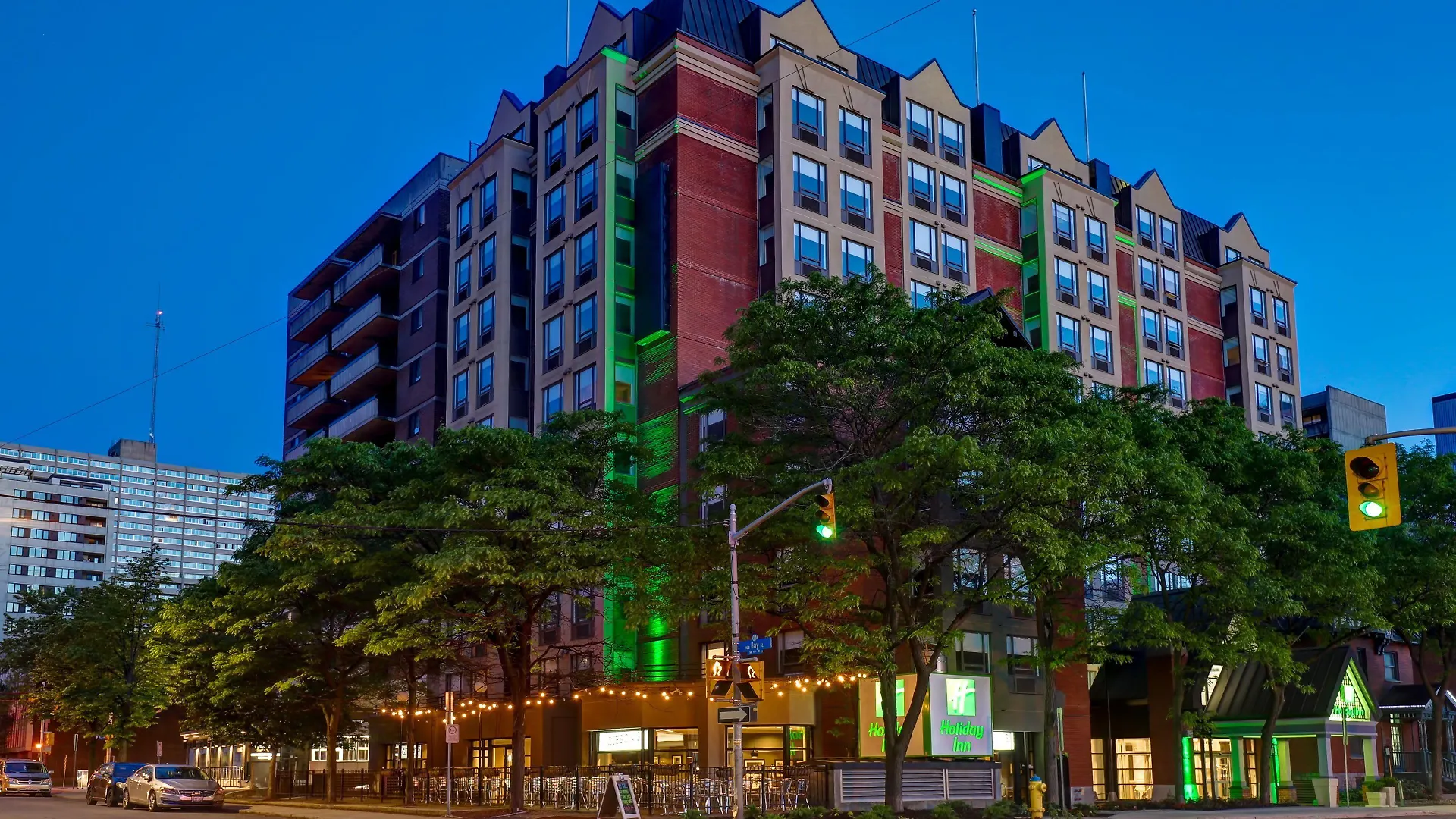 8 Central Hotels in Downtown Ottawa for Easy City Access