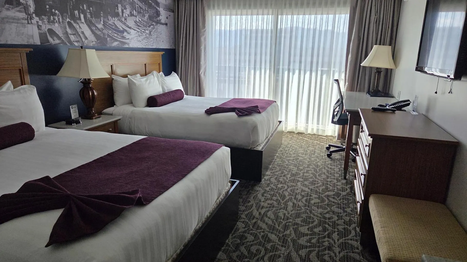 Where to Stay Near Wine Museum: 6 Business Hotels in Kelowna