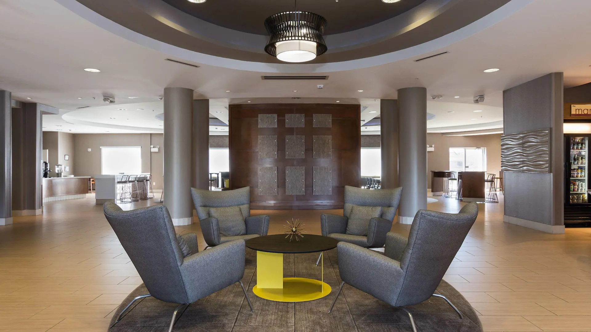 4 Top-Rated Business Hotels Close to Phillips Place