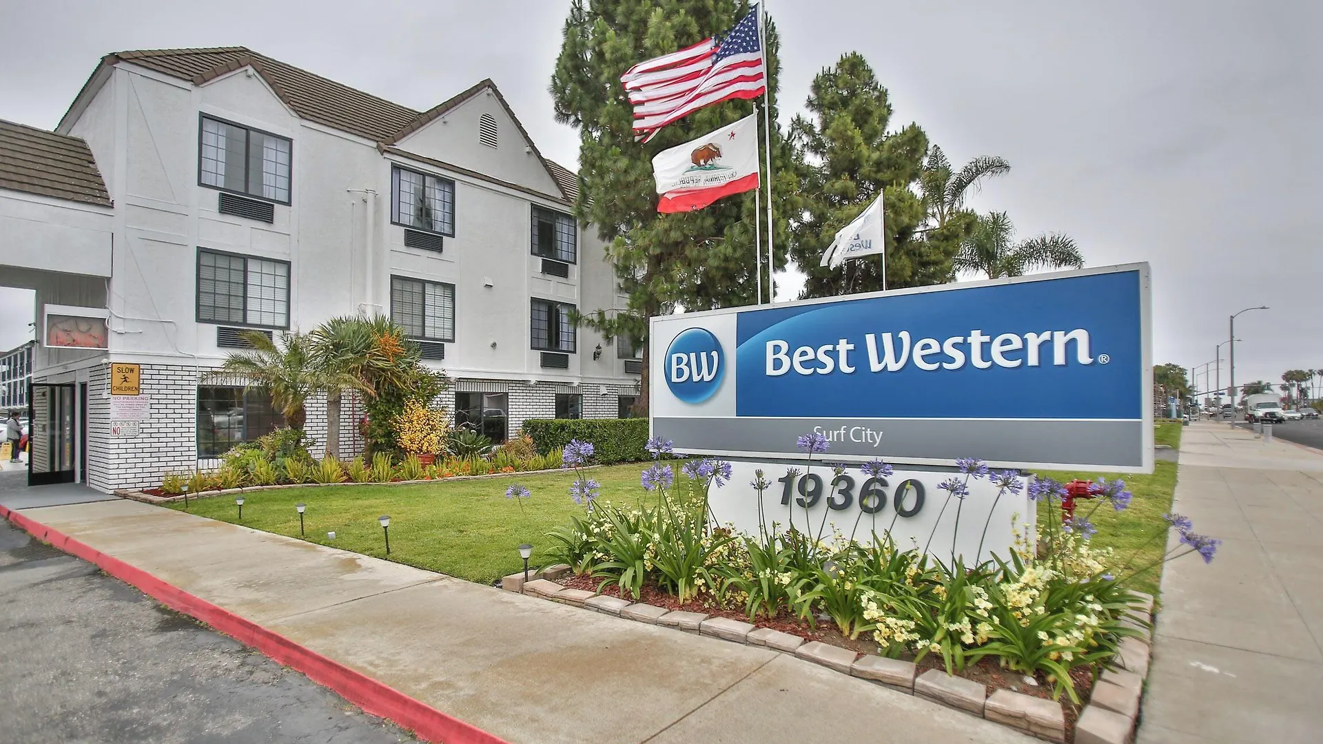 5 Business Hotels Near Mile Square Park Worth Booking