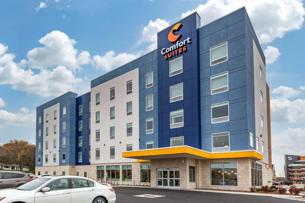 15 Comfort Suites in the Midwest Worth Booking
