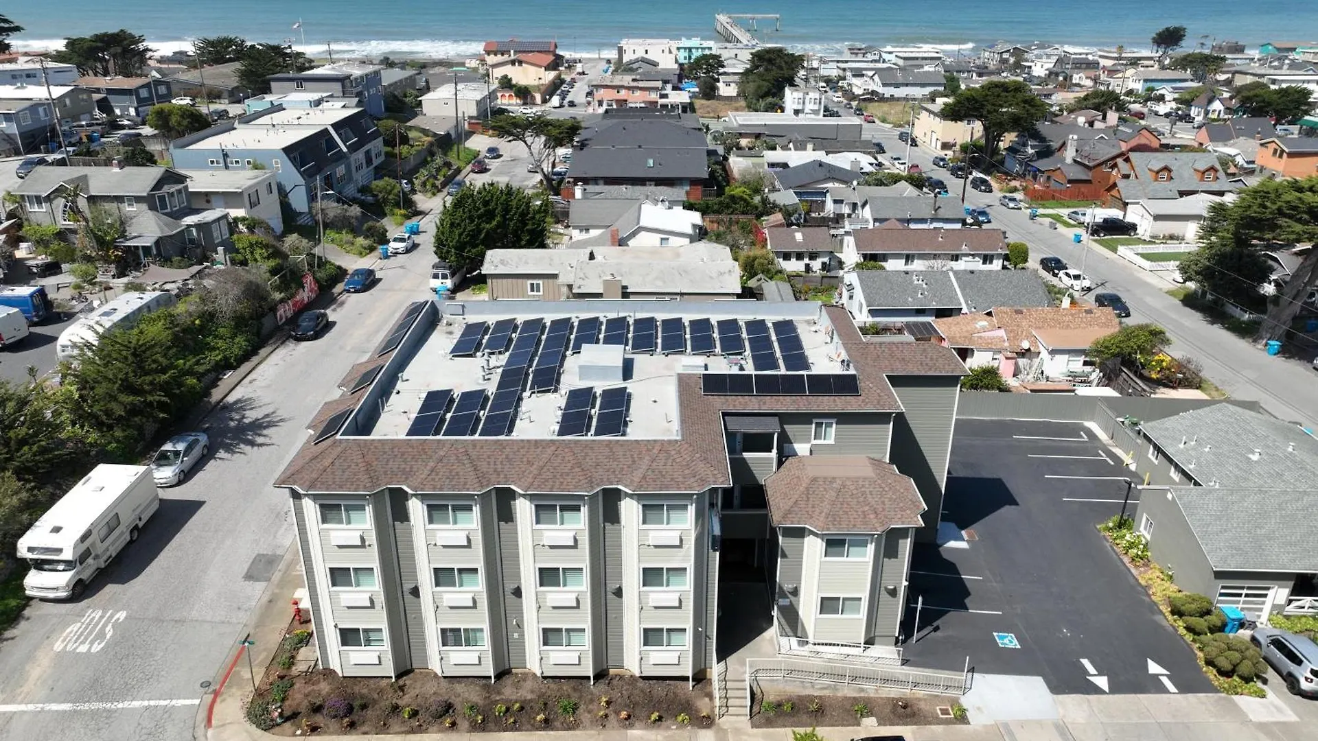 6 Airport Hotels Near Grundy Park Worth Booking