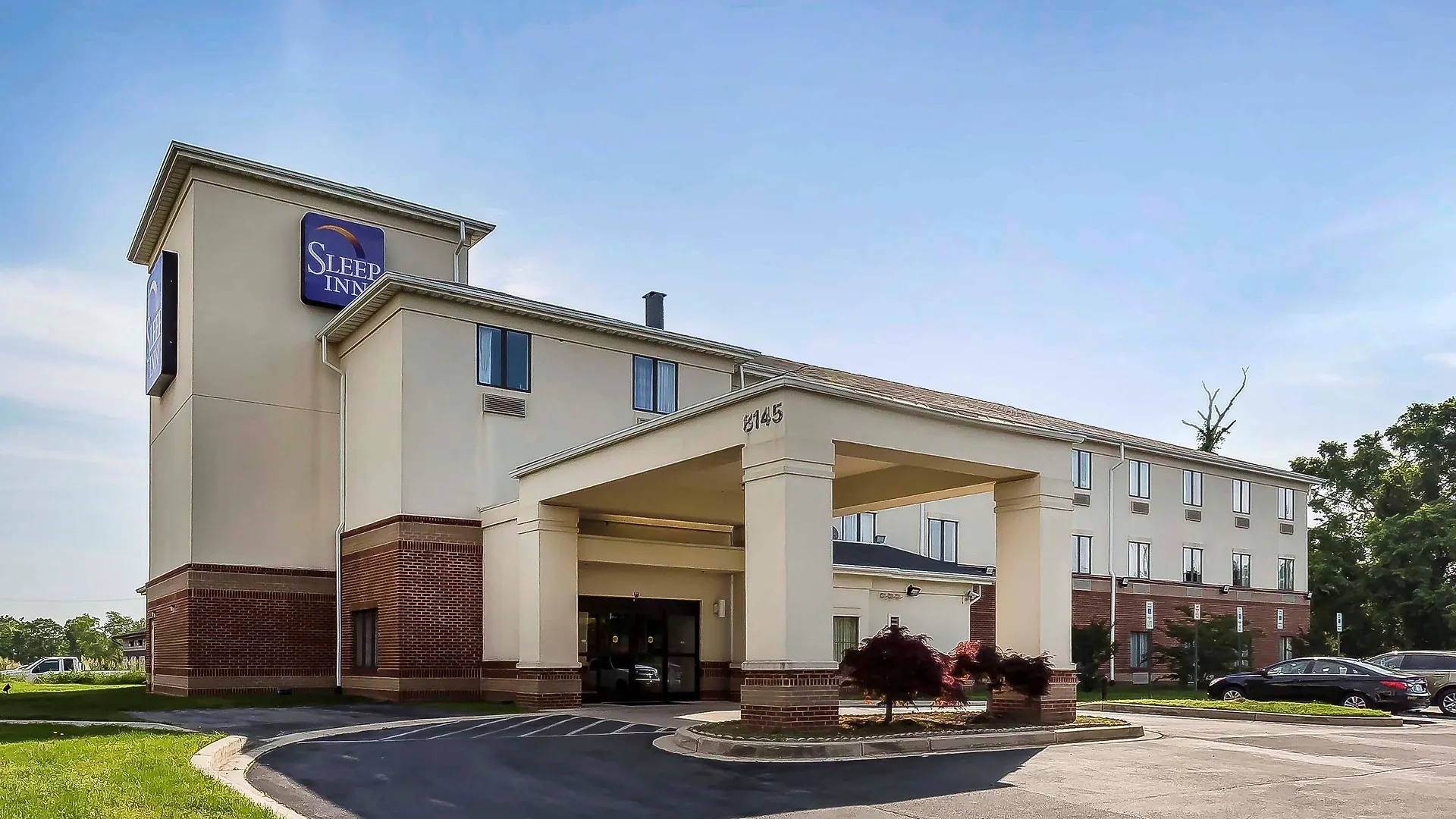 5 Business Hotels Near Savage Park Worth Booking