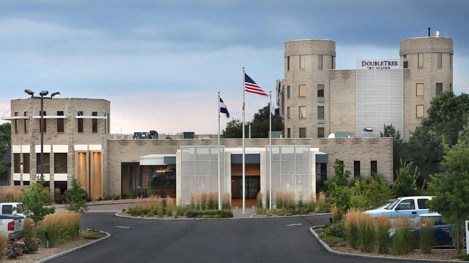 4 Hotels Near Rotella Park Worth Booking in Thornton