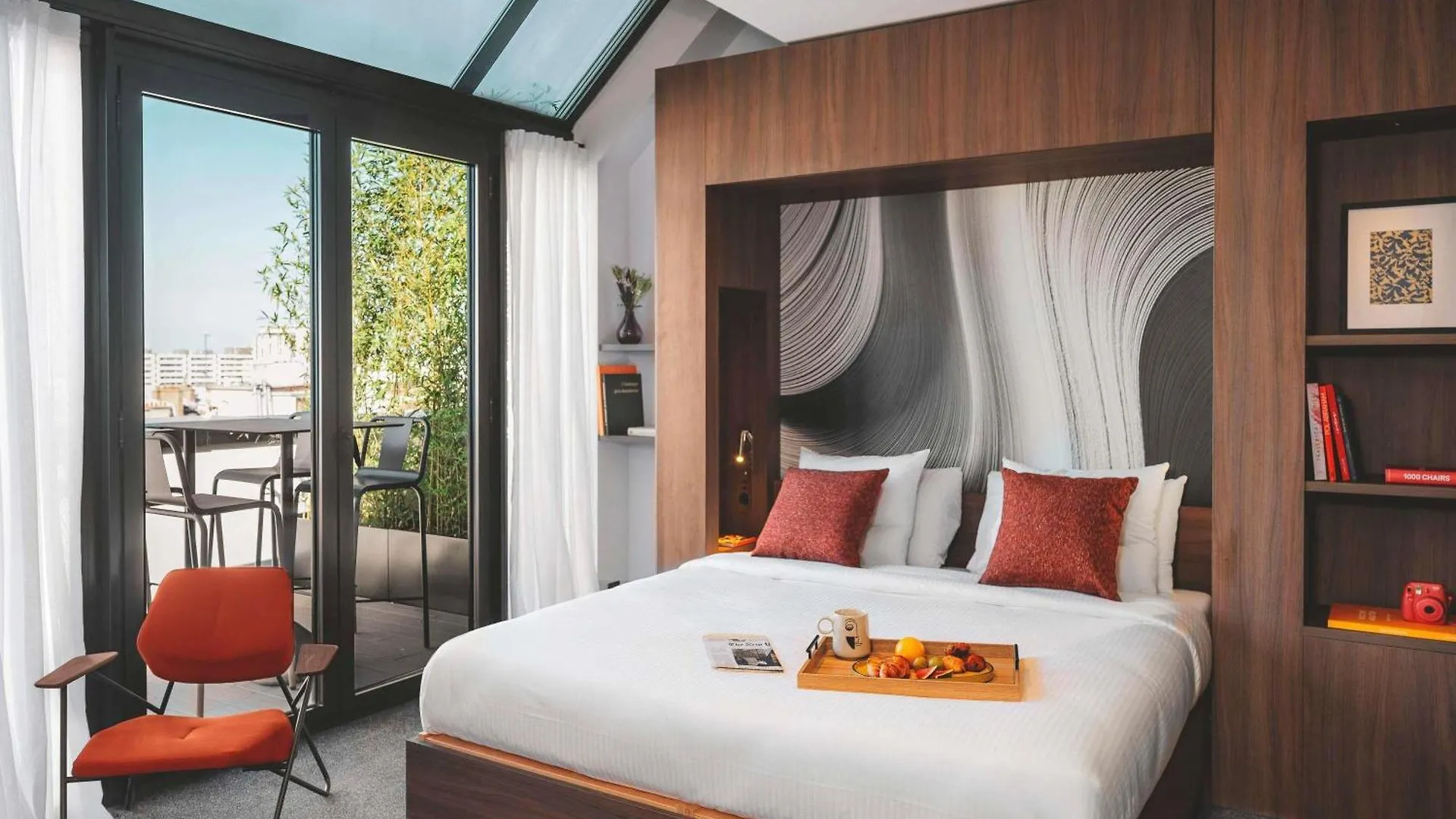 Staying In the 15th Arr.: 4 Novotel Hotels Compared