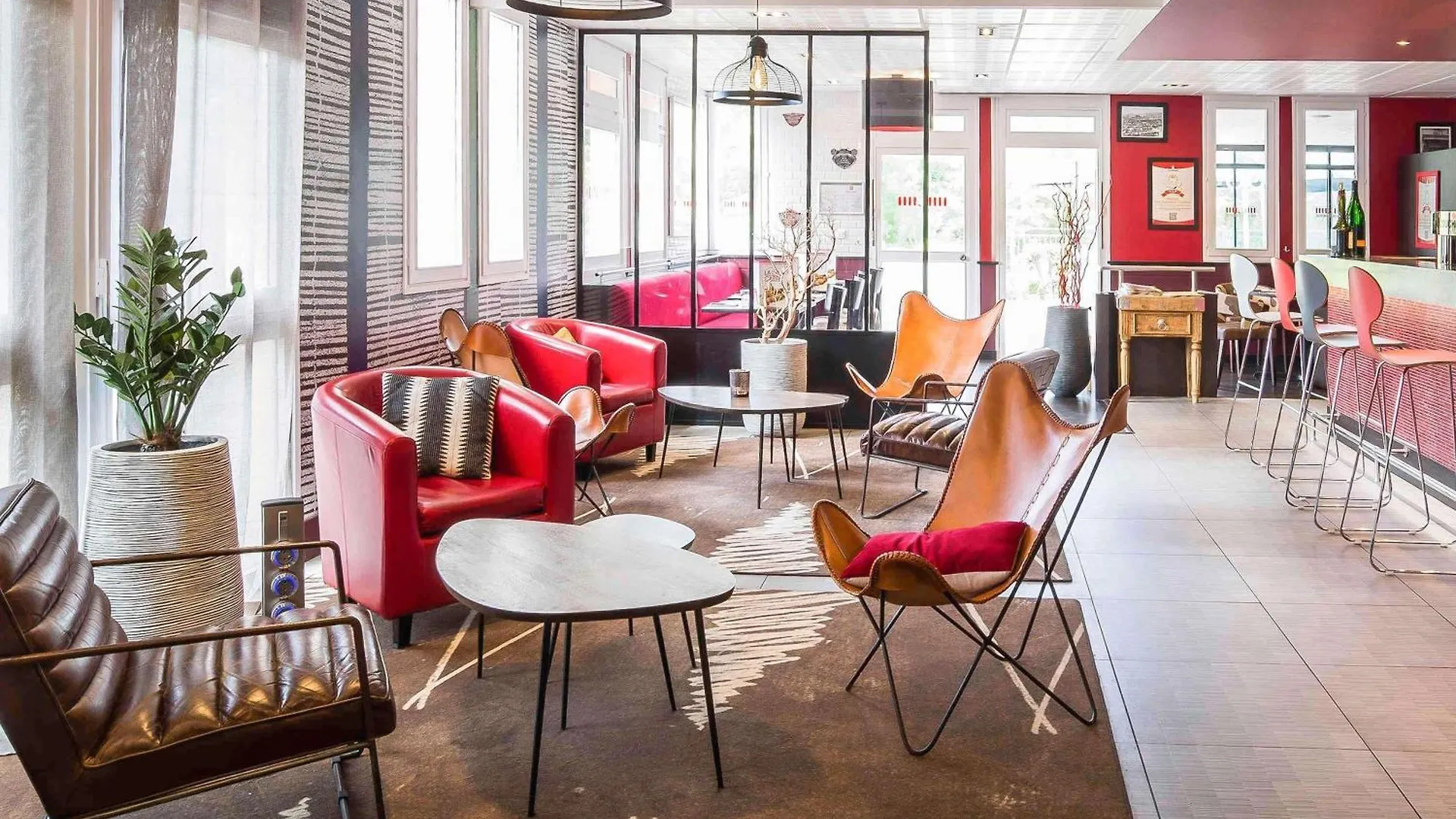 4 Family-Friendly Hotels Near Sophia Antipolis Worth Booking