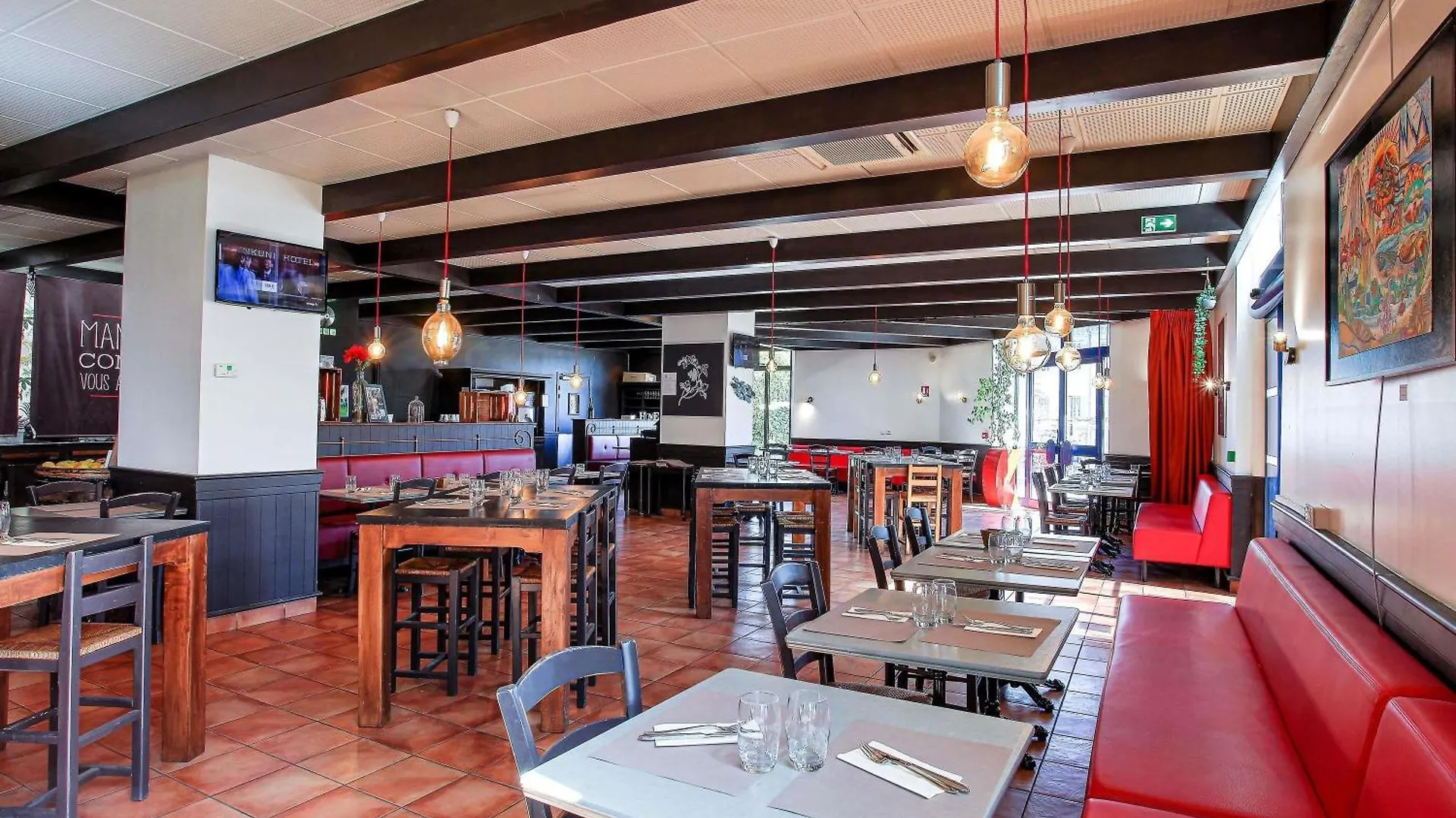 7 Smart Business Hotels Near Jardin De La Colline Puget Worth Booking