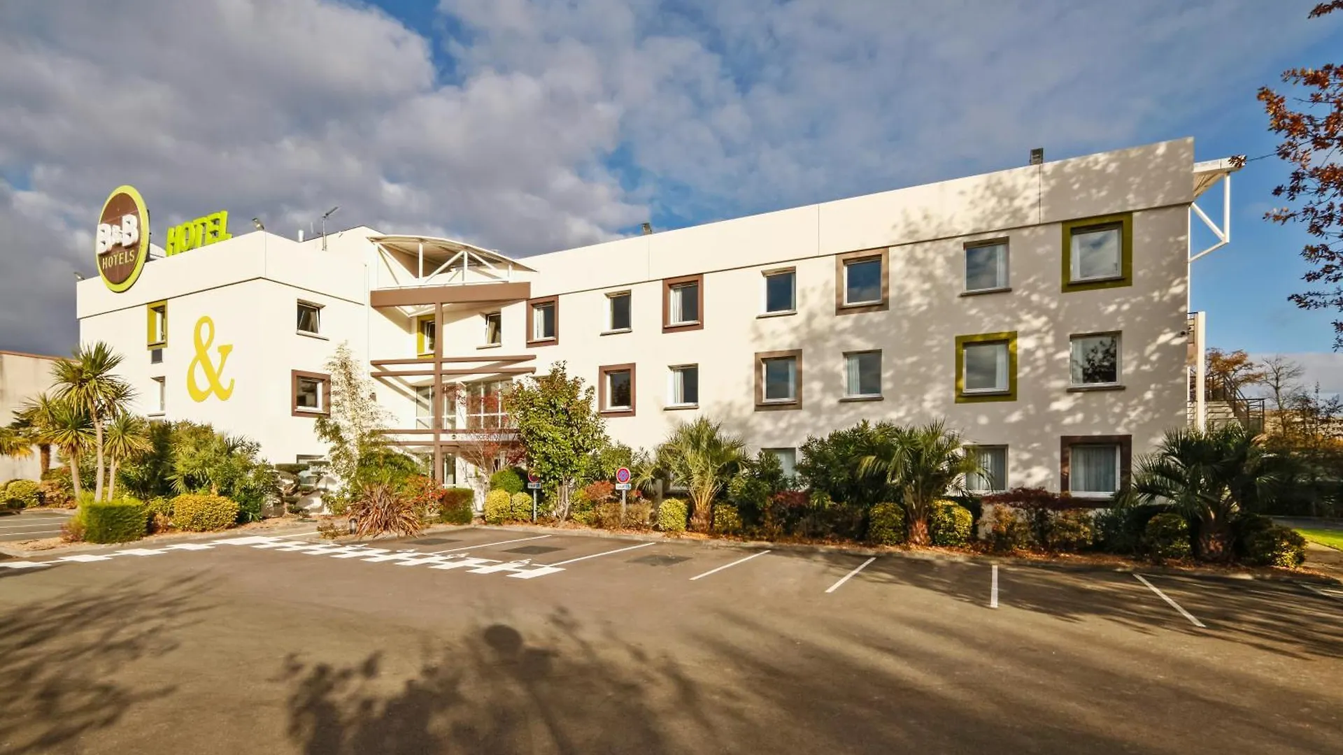 6 Airport Hotels Near Printing Museum Nantes Worth Booking