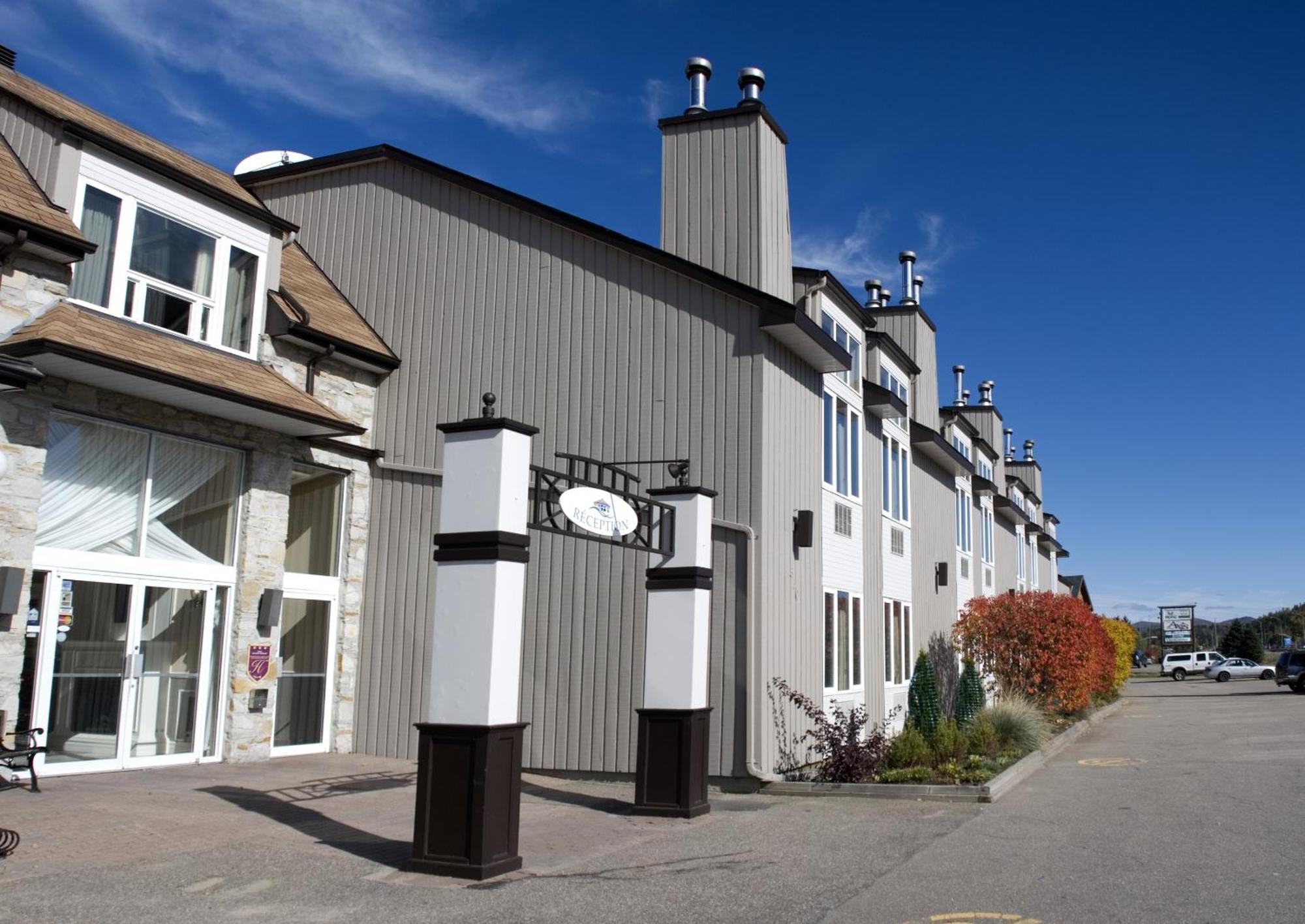 5 Romantic Stays Close to Domaine Saint-Bernard, Tremblant