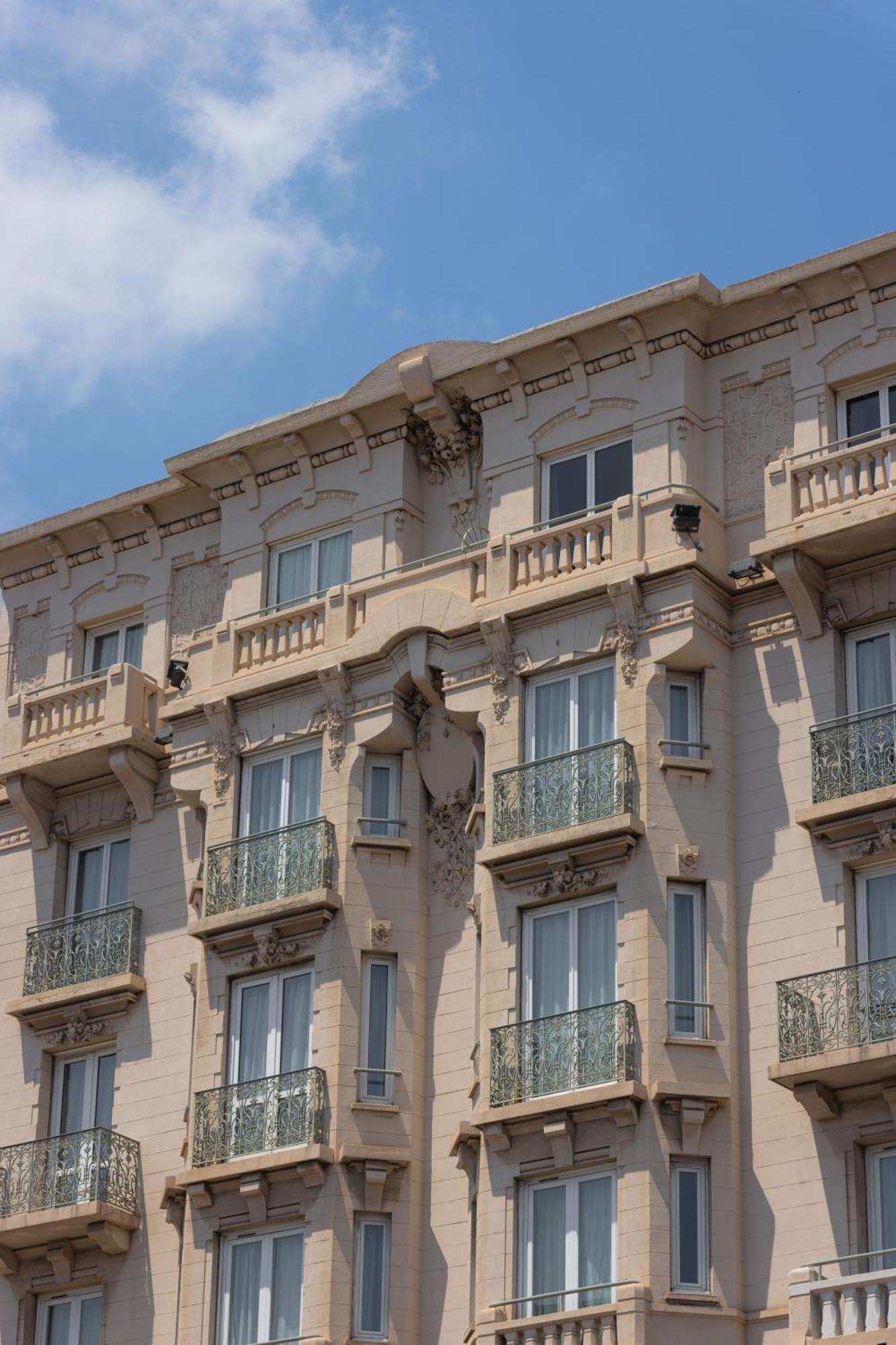 15 Smart Central Hotels Near Forville Market Worth Booking