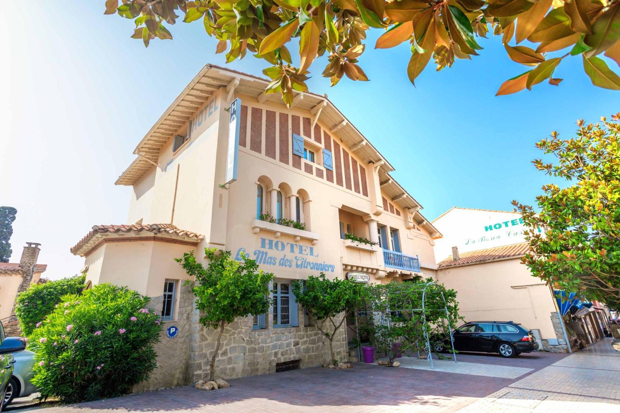 Where to Stay Near Mas-Larrieu: 5 Romantic Hotels Ranked