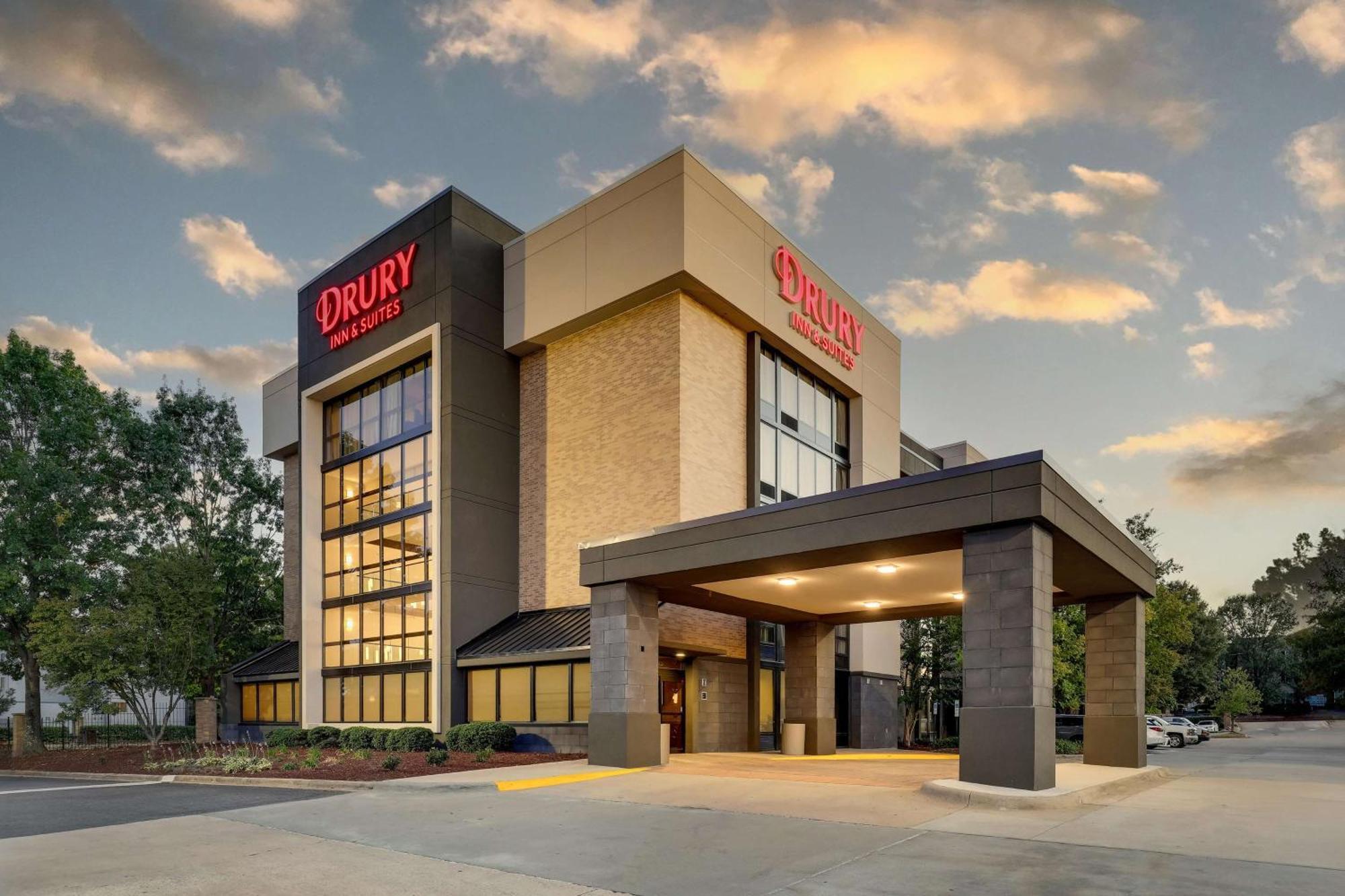 5 Top-Rated 3-Star Hotels in University Place, Charlotte