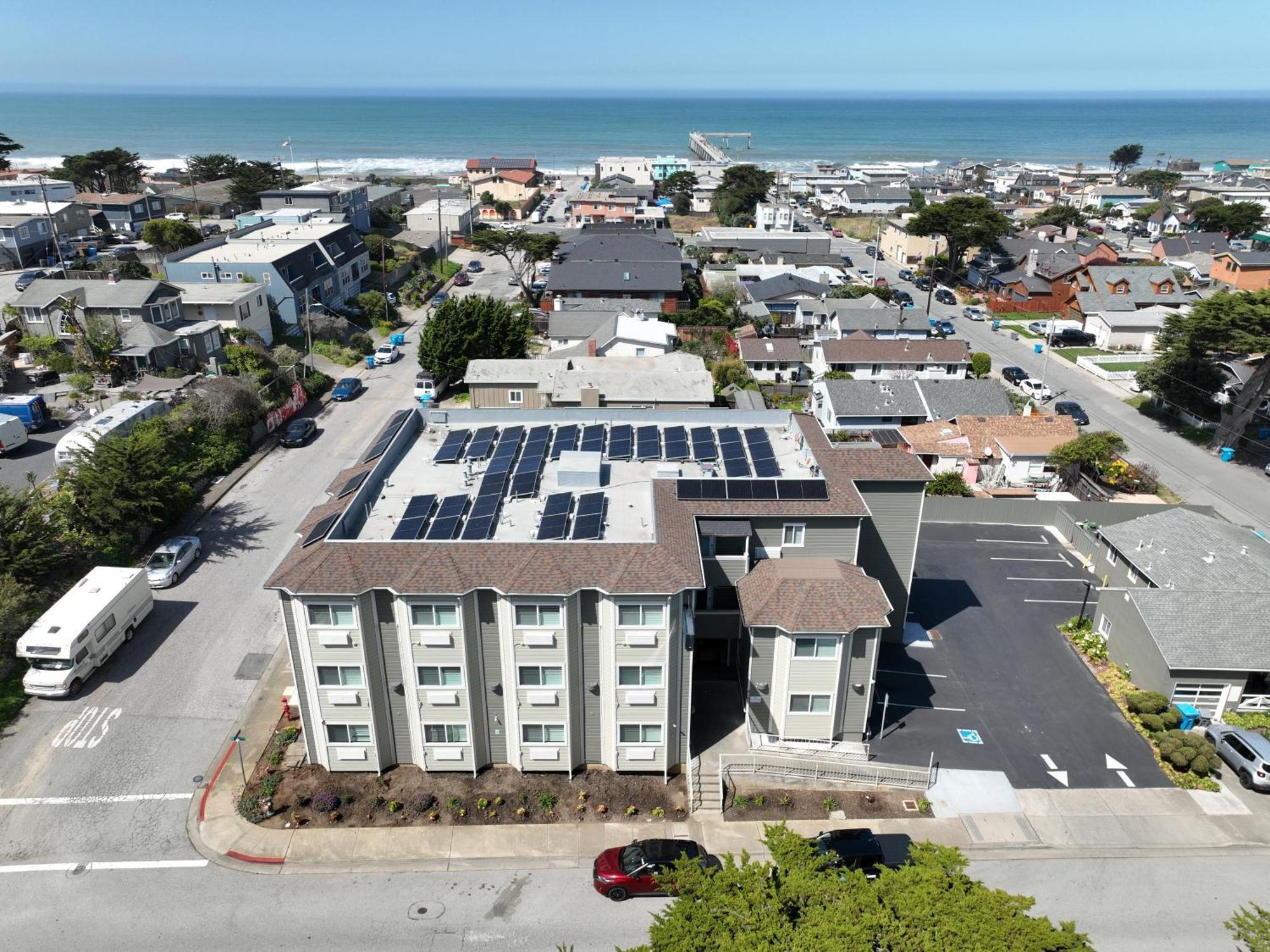 6 Airport Hotels Near Grundy Park Worth Booking