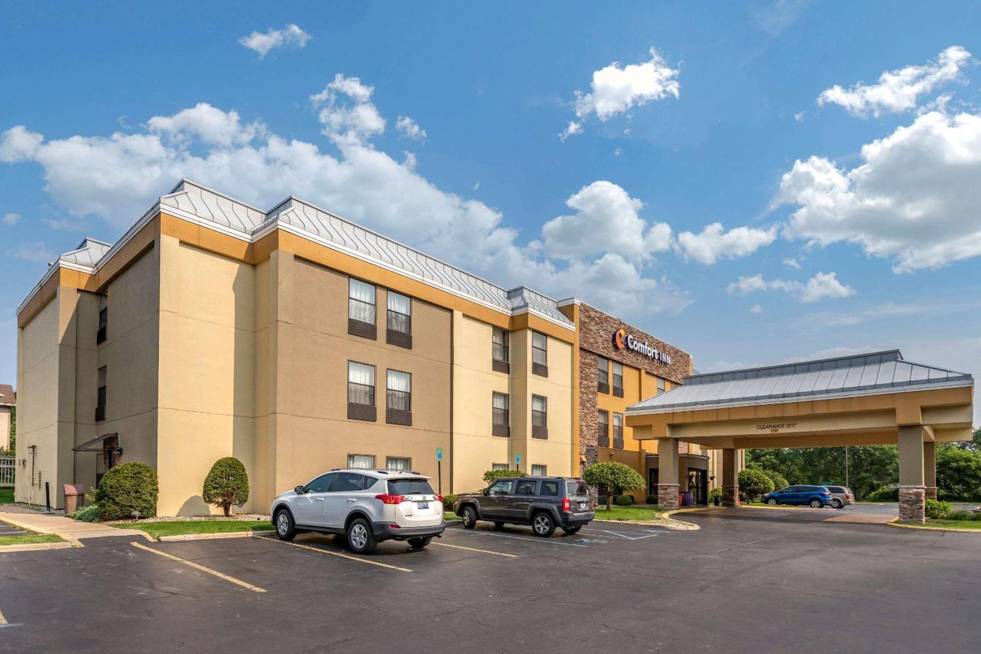 Where to Stay for Work: 5 Business Hotels Near Kalamazoo County Parks Dept