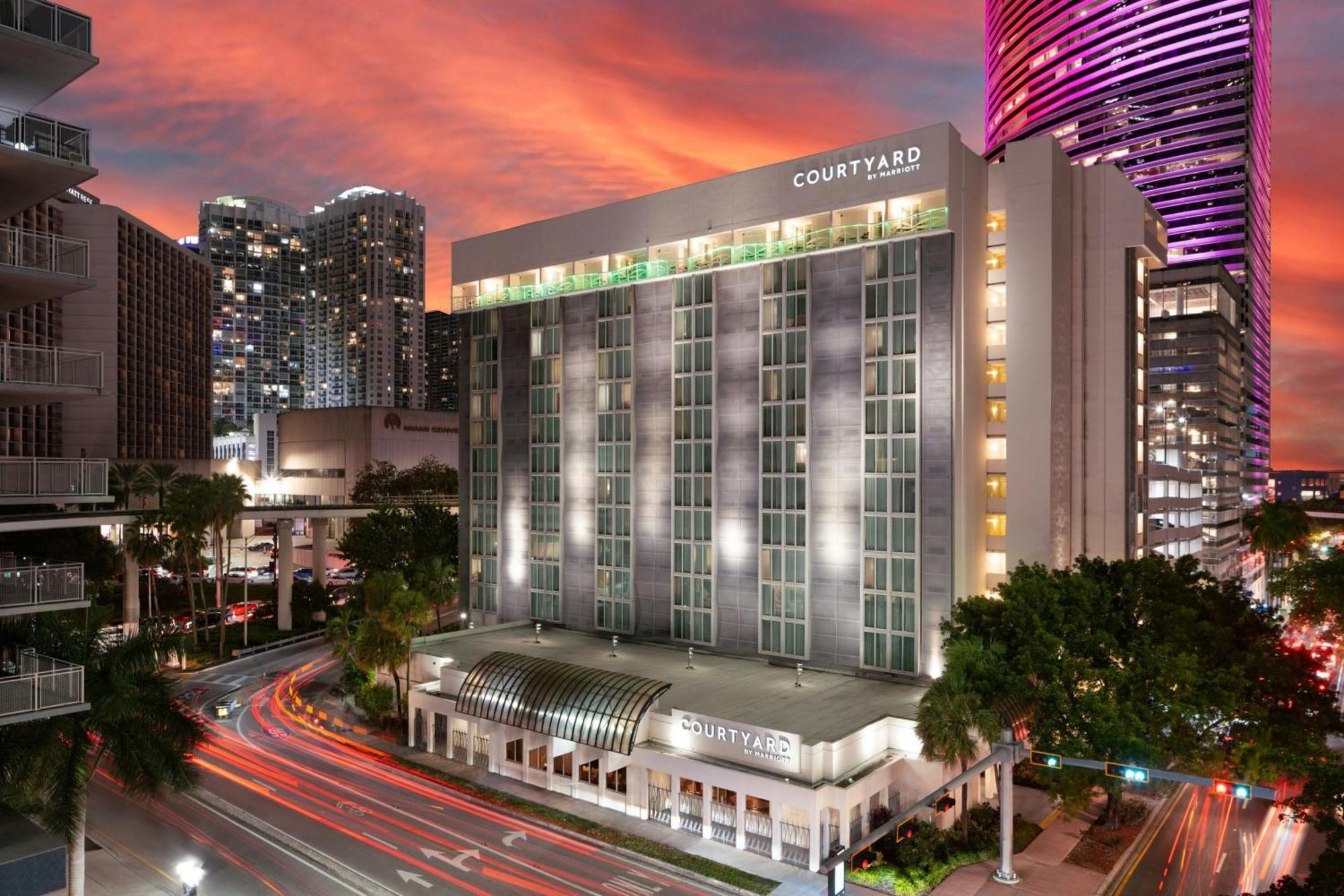 Where to Stay in Downtown Miami: 4 Best Romantic Hotels