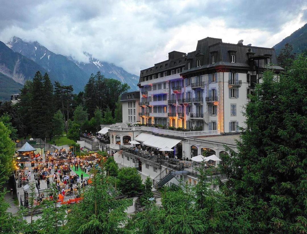 4 Smart Resorts Near Altitude 2000 Ski Lift Worth Booking